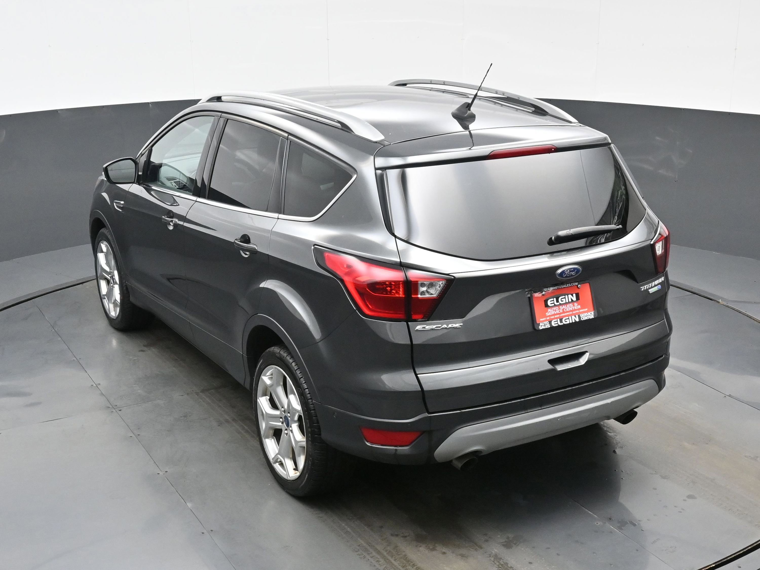 Used 2019 Ford Escape Titanium image 35