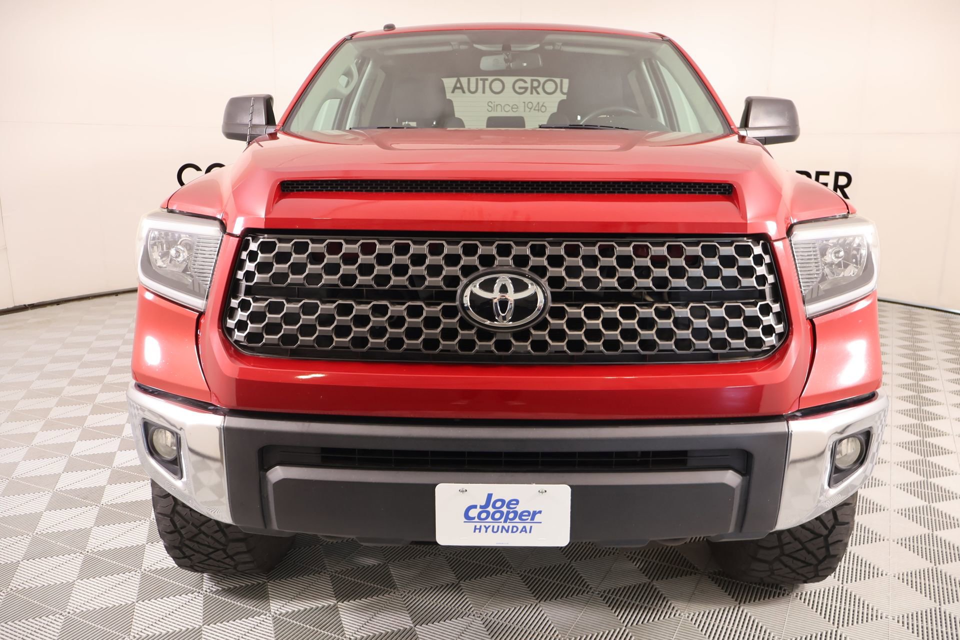 Used 2017 Toyota Tundra SR5 w/ SR5 Upgrade Package AWD/4WD image 10