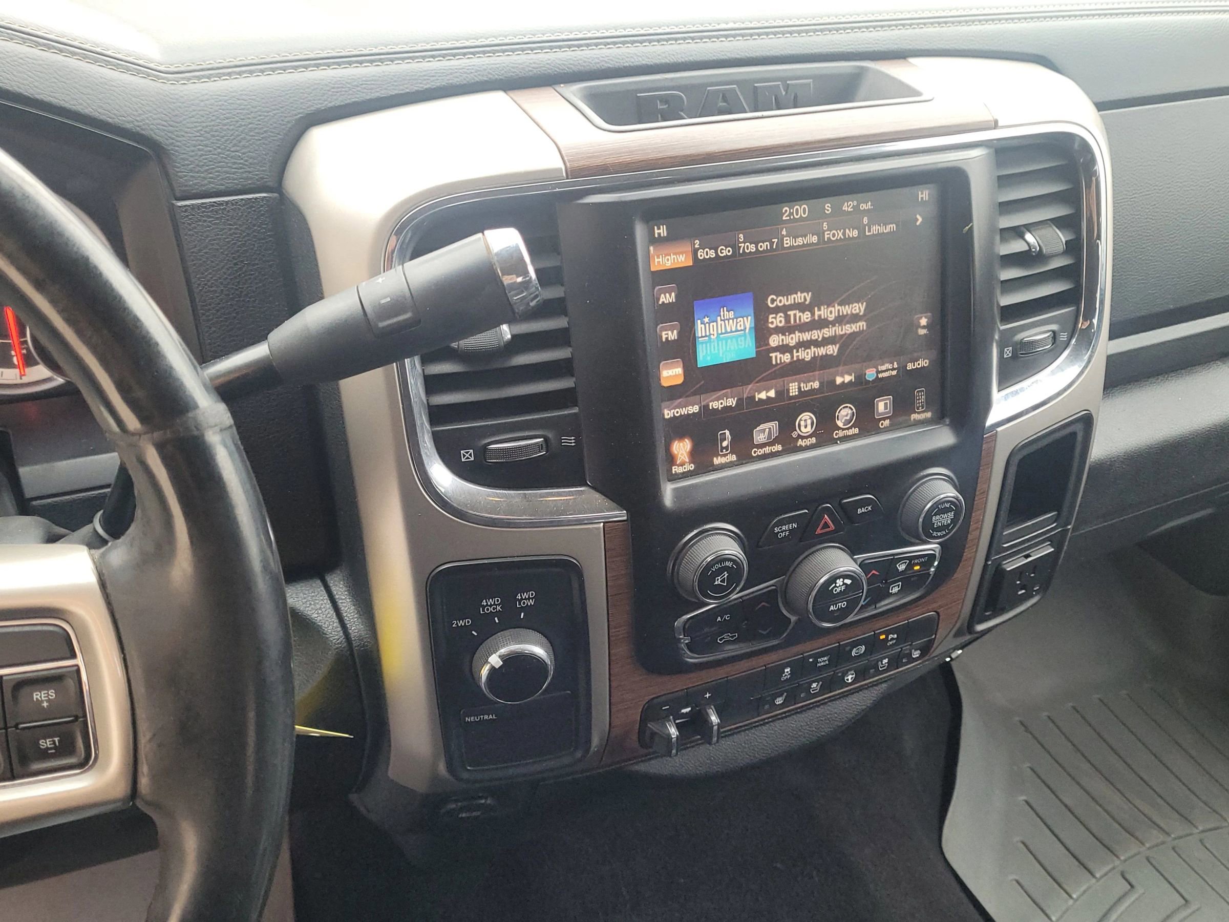 Used 2015 RAM 2500 Laramie image 8