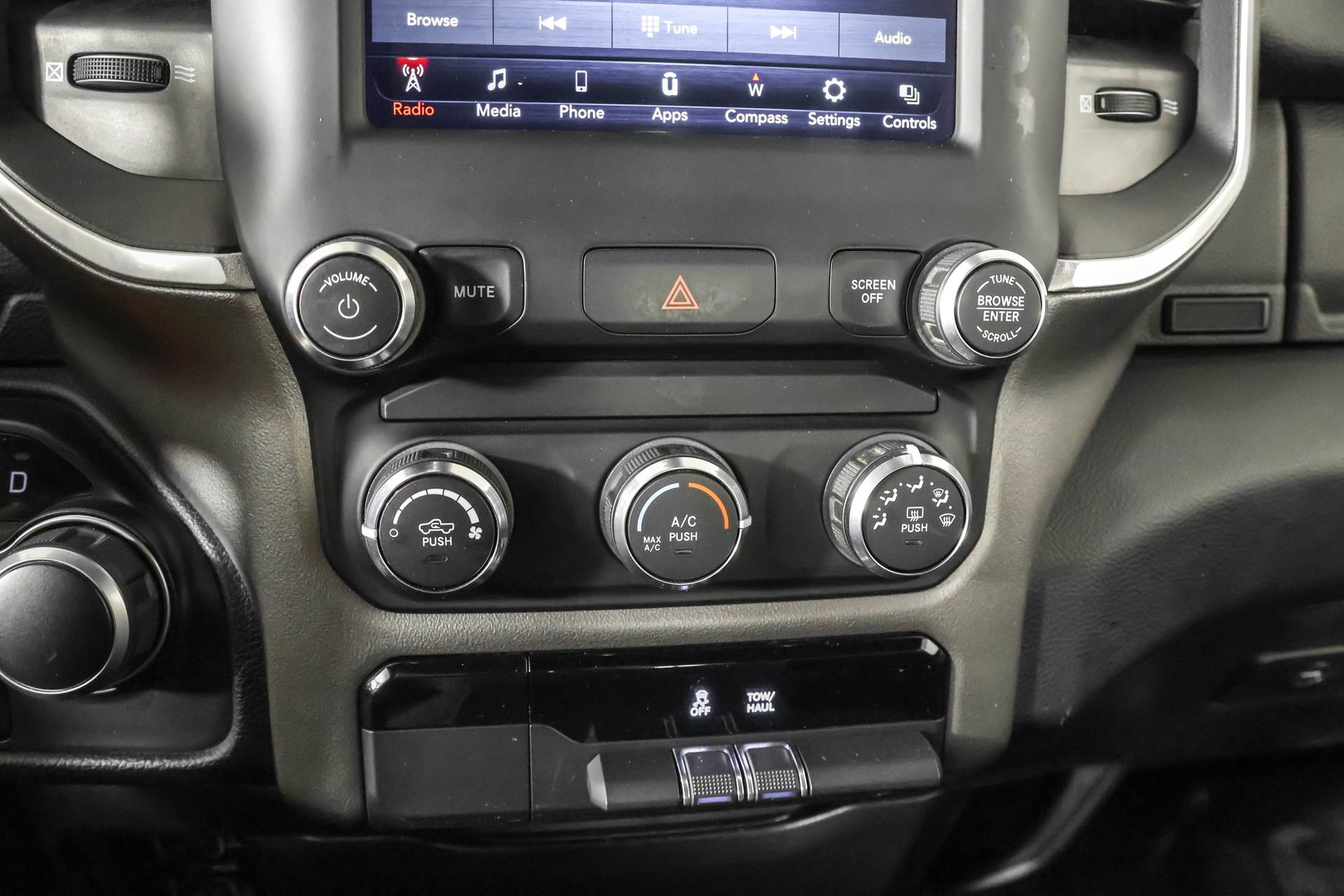 Used 2021 RAM 1500 Big Horn AWD/4WD image 32