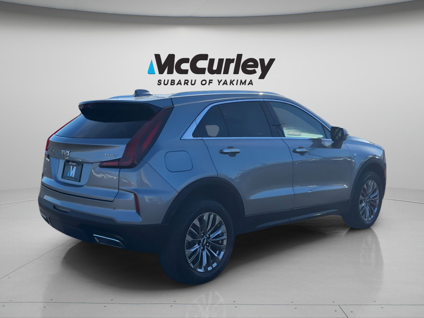 Used 2025 Cadillac XT4 Premium Luxury image 10