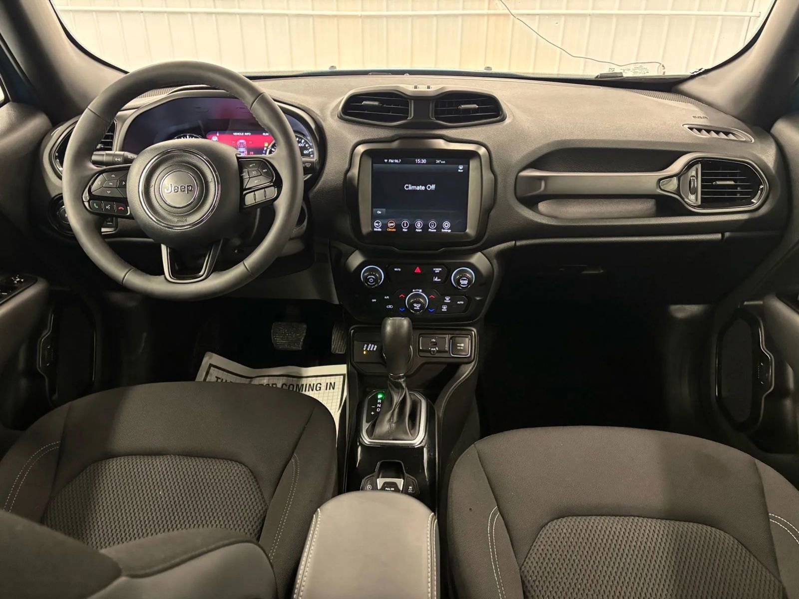 Used 2022 Jeep Renegade Altitude image 34