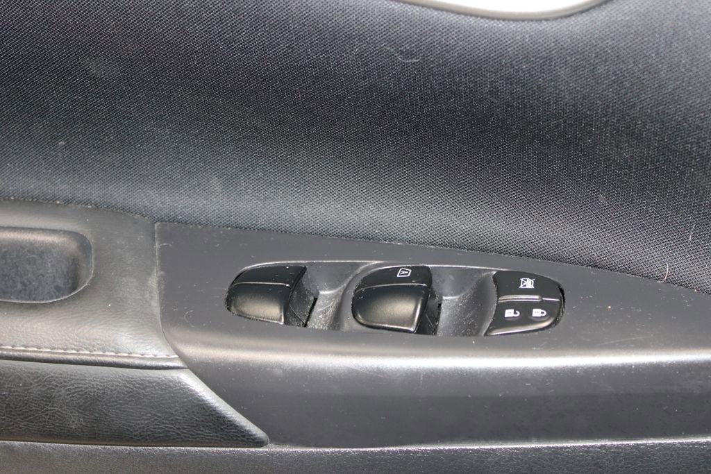 Used 2018 Nissan Sentra SV image 22