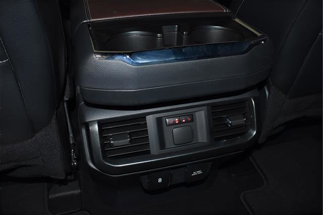 Used 2023 Ford F150 Lariat w/ Equipment Group 502A High image 33