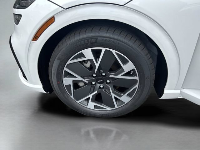 New 2026 Genesis GV60 RWD image 39