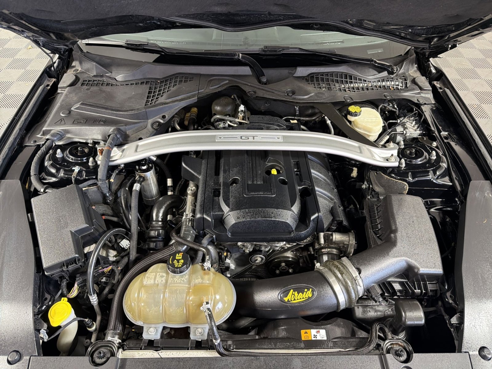 Used 2016 Ford Mustang Premium w/ Ecoboost Performance Package image 26