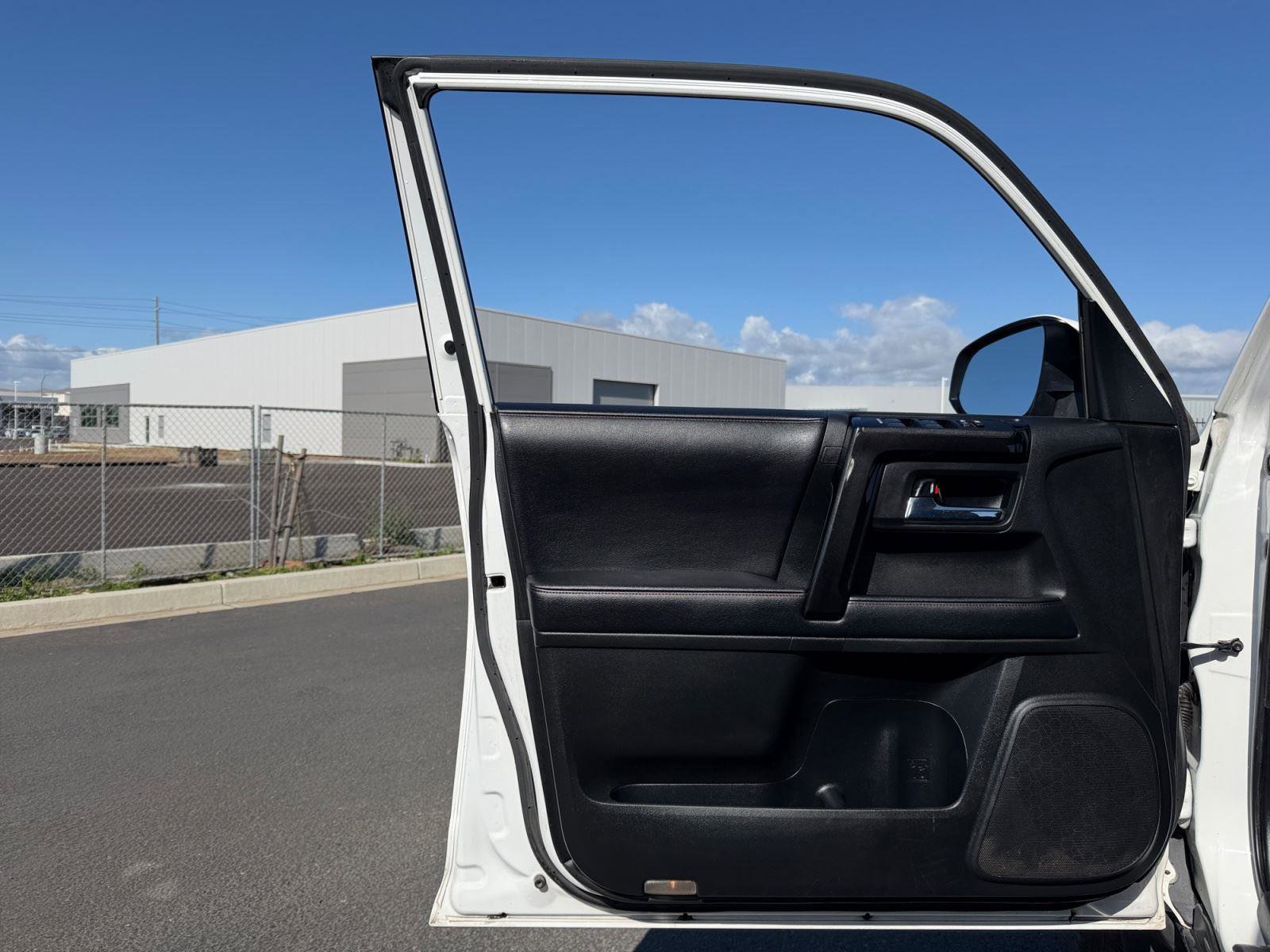 Used 2019 Toyota 4Runner TRD Off-Road Premium AWD/4WD image 15