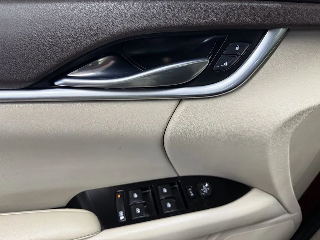 Used 2014 Cadillac XTS image 13