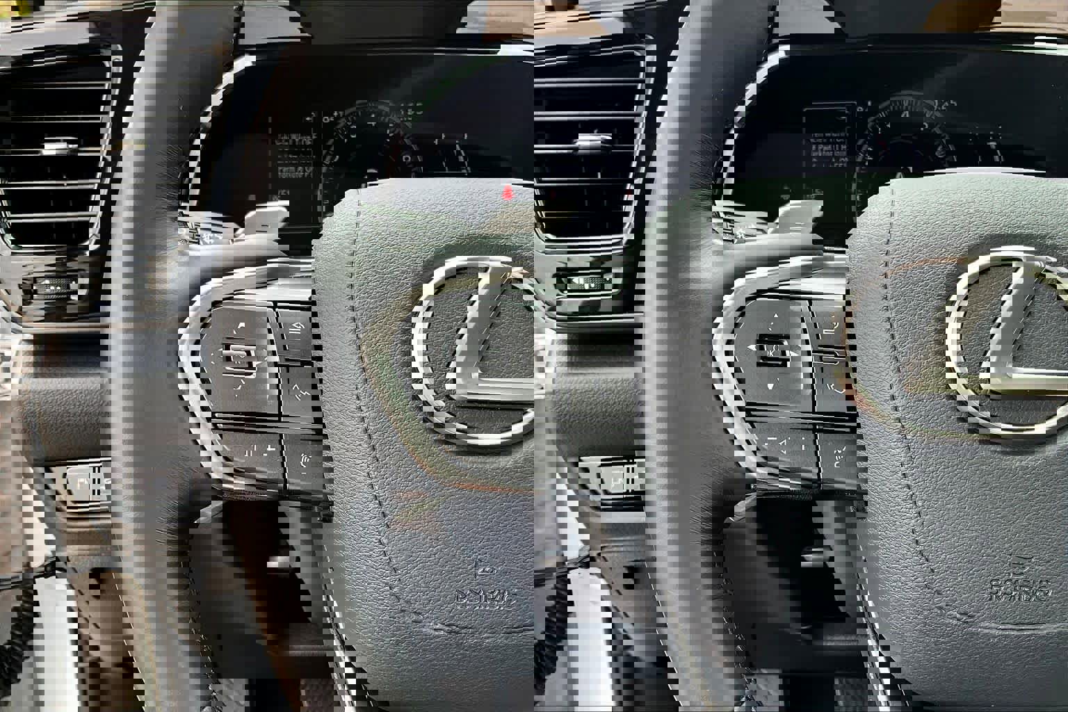 Used 2025 Lexus NX 250 FWD w/ Accessory Package (Z2) image 21