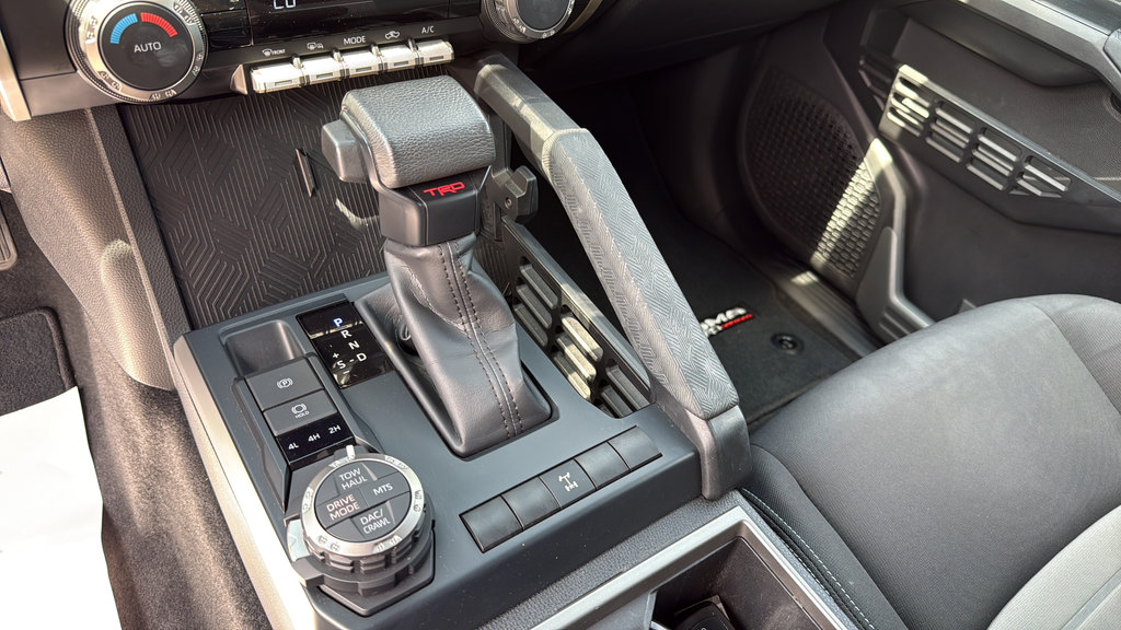 Used 2024 Toyota Tacoma 4x4 Double Cab image 27
