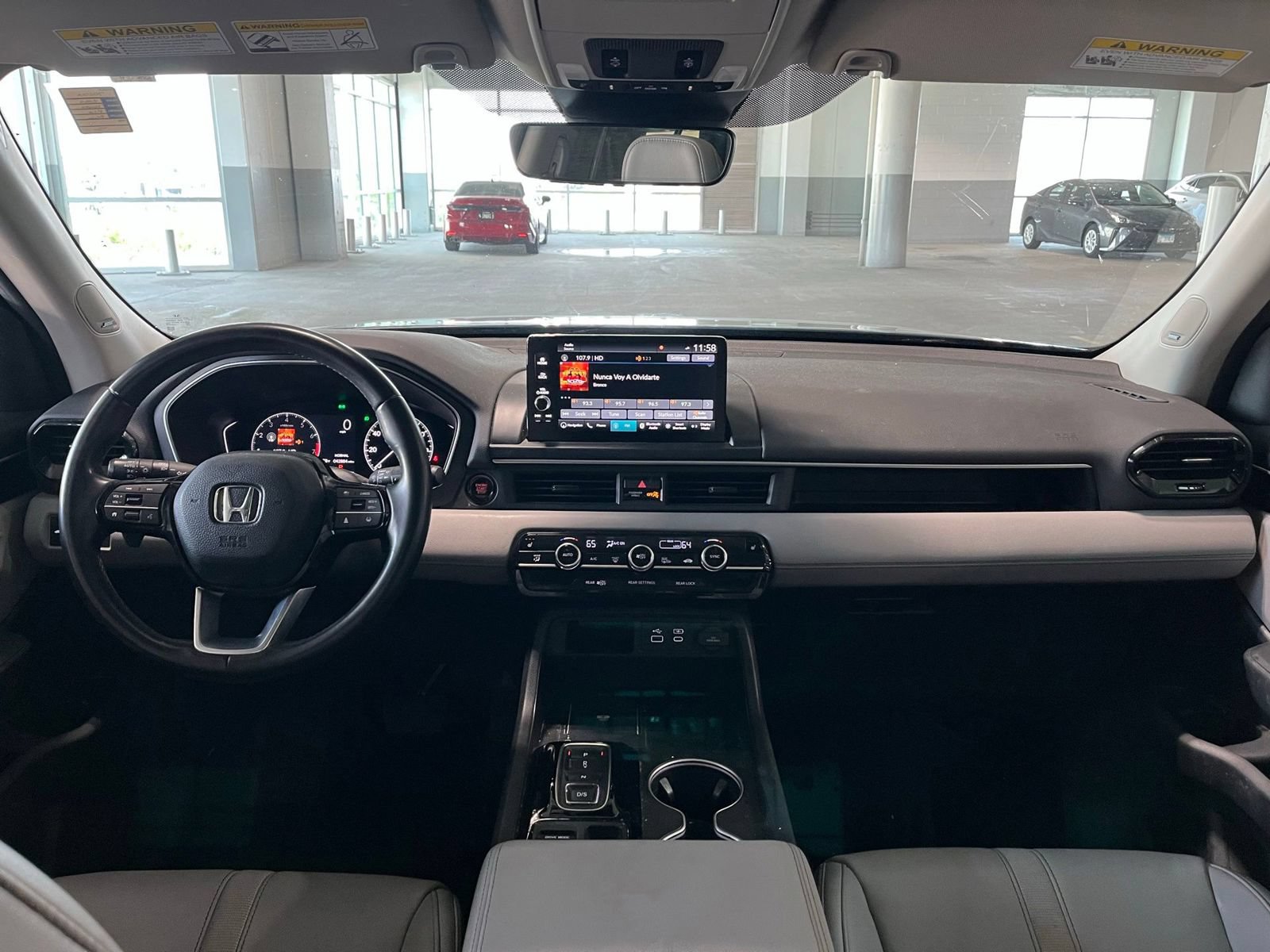 Used 2024 Honda Pilot Touring image 37