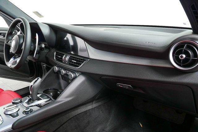 New 2026 Alfa Romeo Giulia RWD image 23
