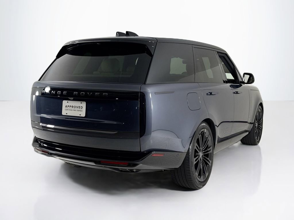 Used 2025 Land Rover Range Rover SE AWD/4WD image 5