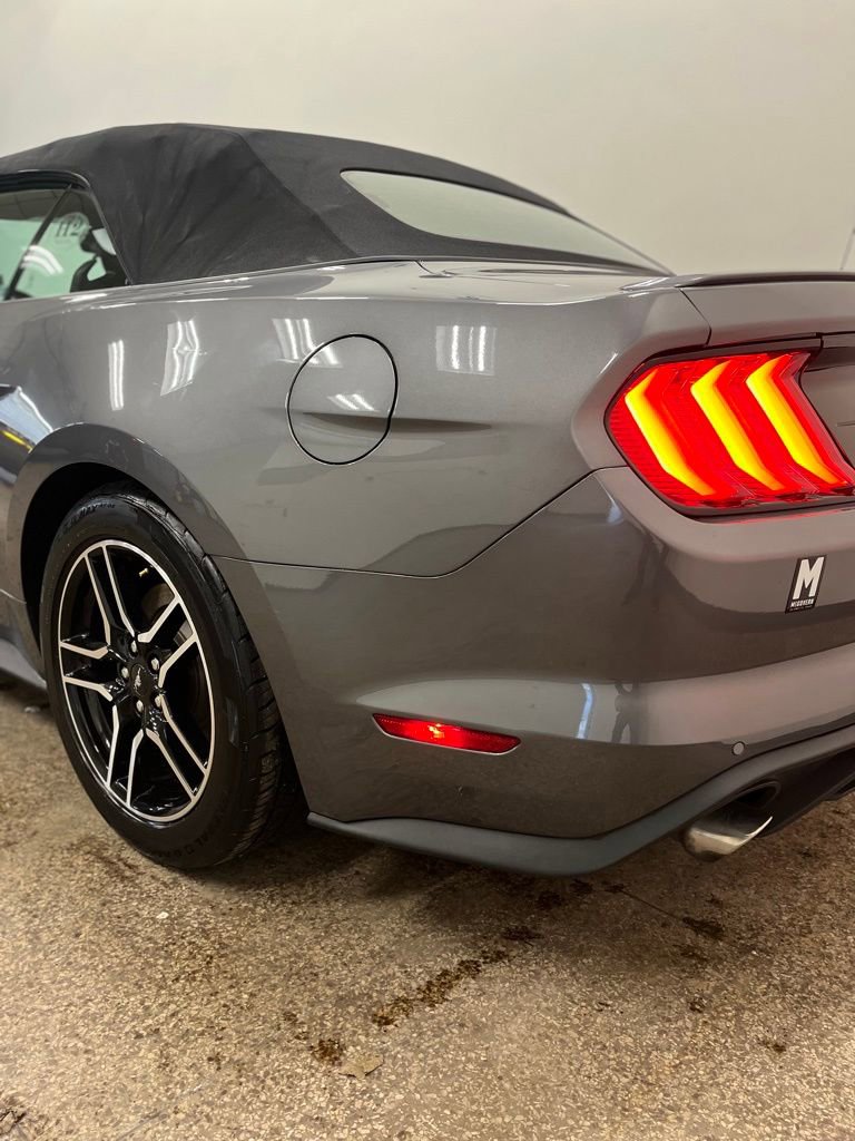 Used 2021 Ford Mustang Premium RWD image 6