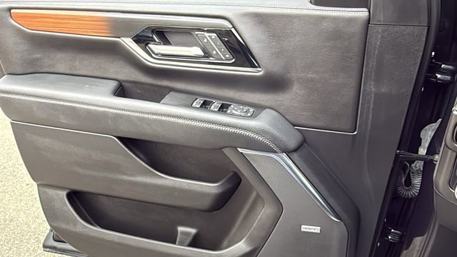 Certified 2025 GMC Yukon XL Denali image 28