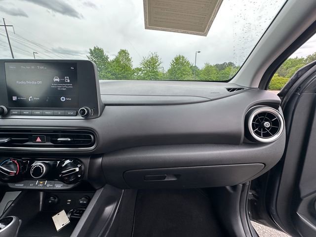 Used 2023 Hyundai Kona SEL AWD/4WD image 16