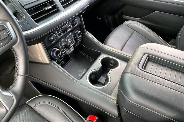 Used 2024 Chevrolet Suburban Premier image 13