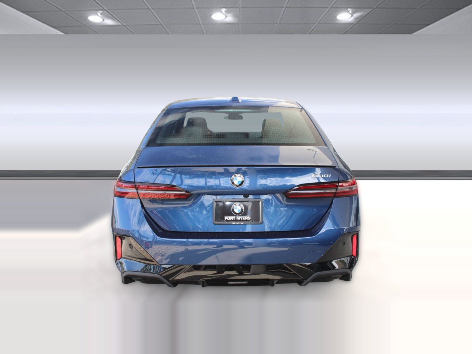 Used 2026 BMW 530i w/ M Sport Package RWD image 10