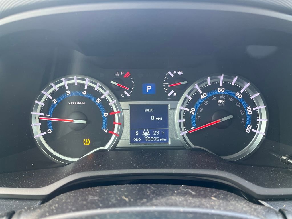 Used 2018 Toyota 4Runner SR5 image 15