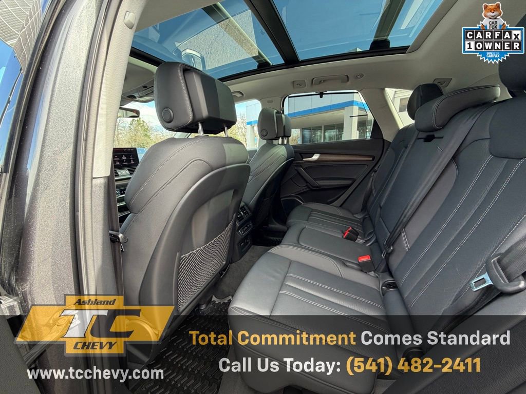 Used 2021 Audi Q5 e Prestige w/ Prestige Package image 12