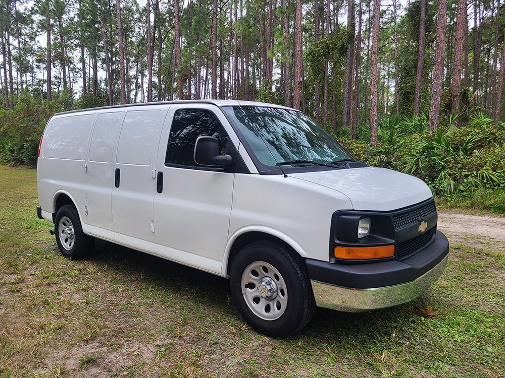 Used 2014 Chevrolet Express 1500 image 3