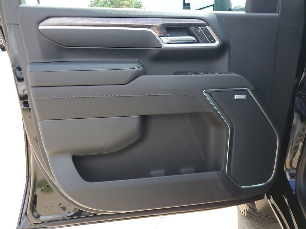 New 2026 Chevrolet Silverado 2500 LTZ w/ LTZ Plus Package image 19