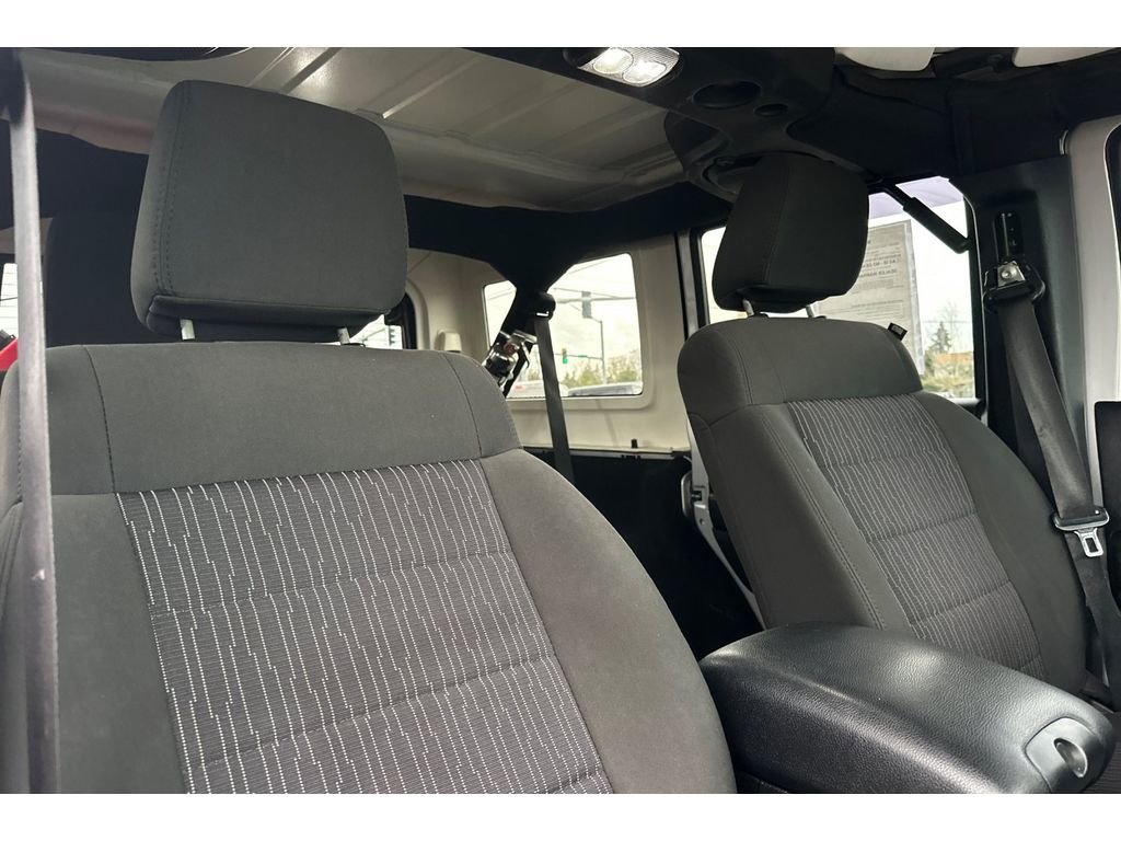 Used 2011 Jeep Wrangler Unlimited Sport image 19