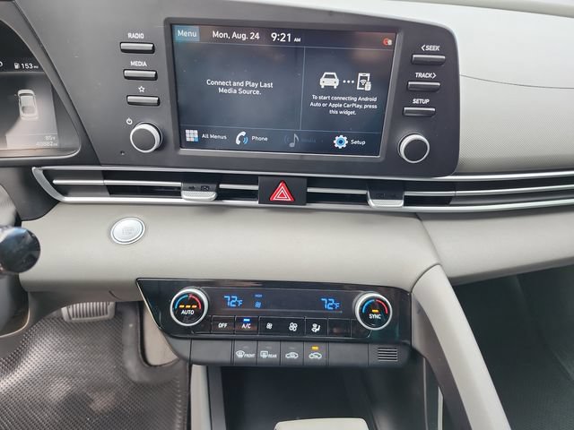 Used 2021 Hyundai Elantra SEL FWD image 23