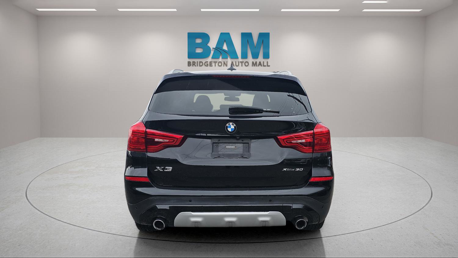 Used 2019 BMW X3 xDrive30i w/ Driving Assistance Package image 11
