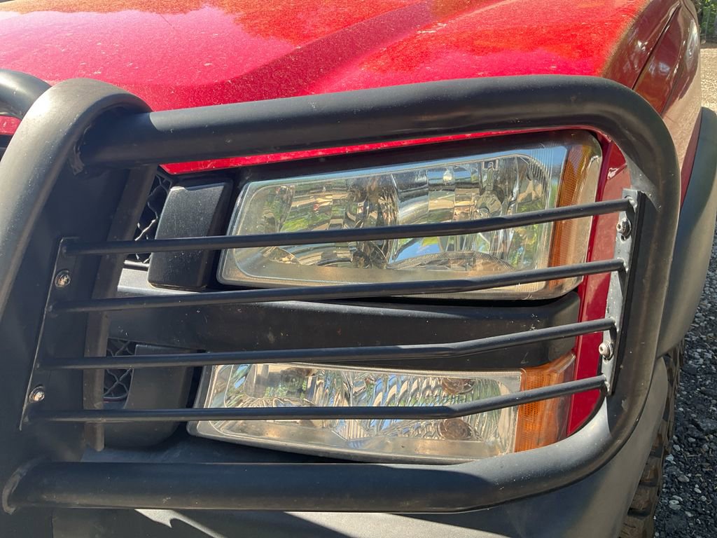 Used 2003 Chevrolet Silverado 1500 LT w/ Skid Plate Package AWD/4WD image 9