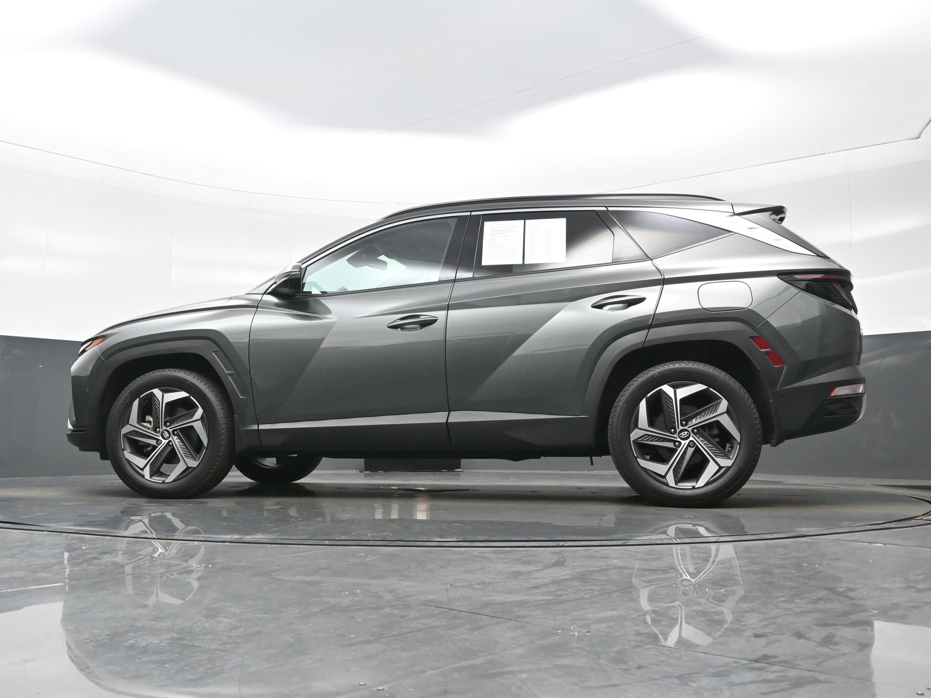Certified 2023 Hyundai Tucson Limited AWD/4WD image 28