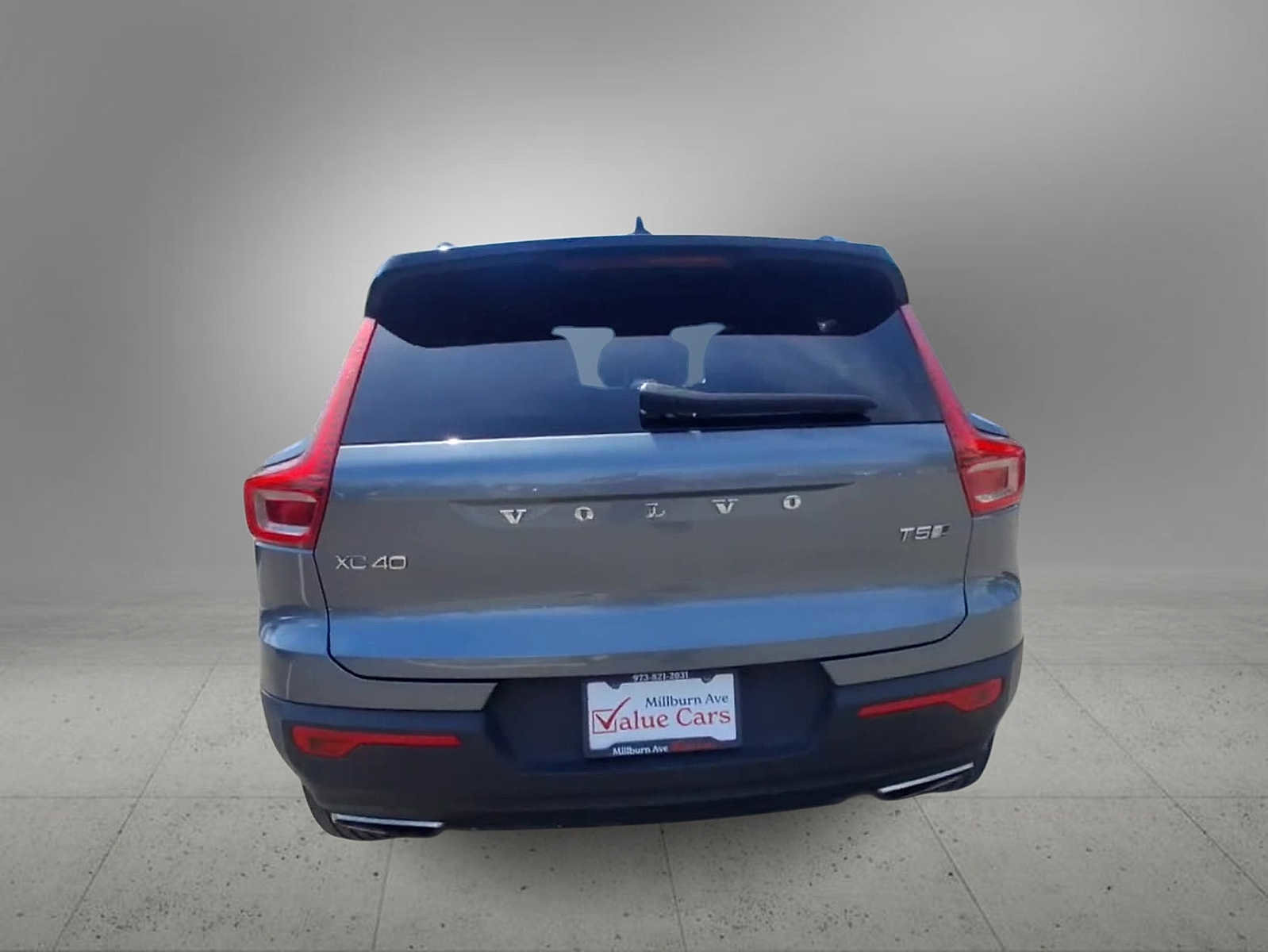 Used 2019 Volvo XC40 T5 R-Design AWD/4WD image 7