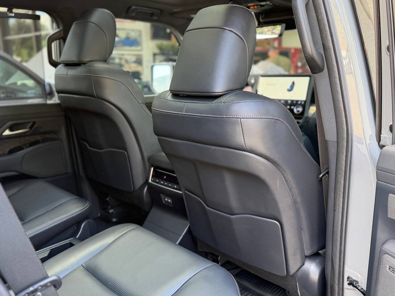 Used 2024 Lexus GX 550 w/ Cold Area Package AWD/4WD image 58