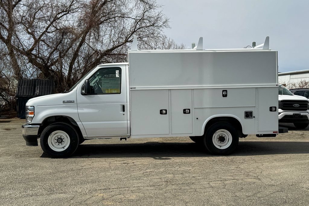 New 2025 Ford E-350 and Econoline 350 Super Duty w/ Power Equipment Group RWD image 6