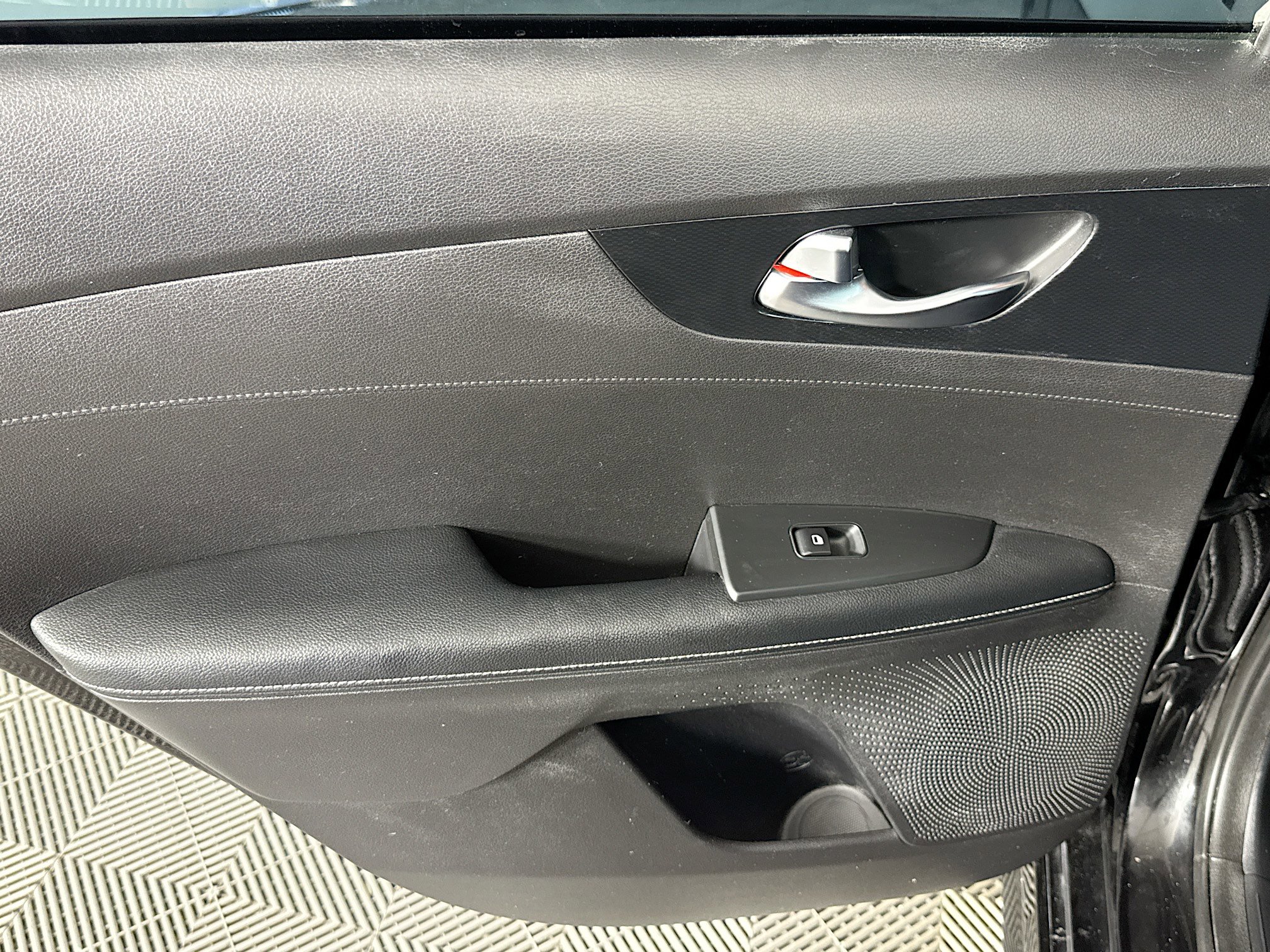 Used 2022 Kia Forte GT-Line w/ GT-Line Technology Package FWD image 25