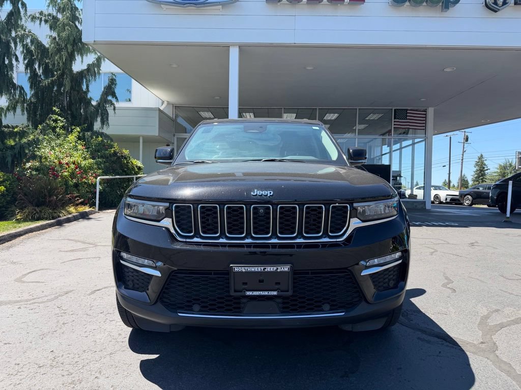 Used 2023 Jeep Grand Cherokee 4WD 4xe w/ Luxury Tech Group II image 2