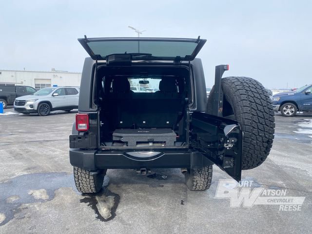 Used 2017 Jeep Wrangler Unlimited Willys image 14