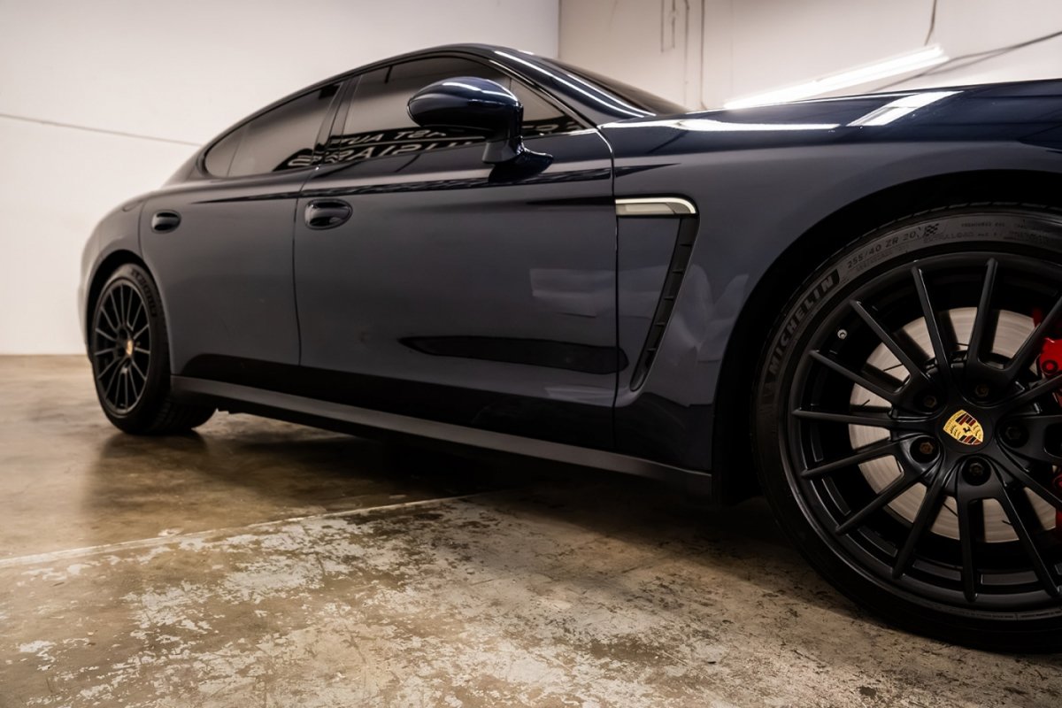 Used 2015 Porsche Panamera GTS AWD/4WD image 7