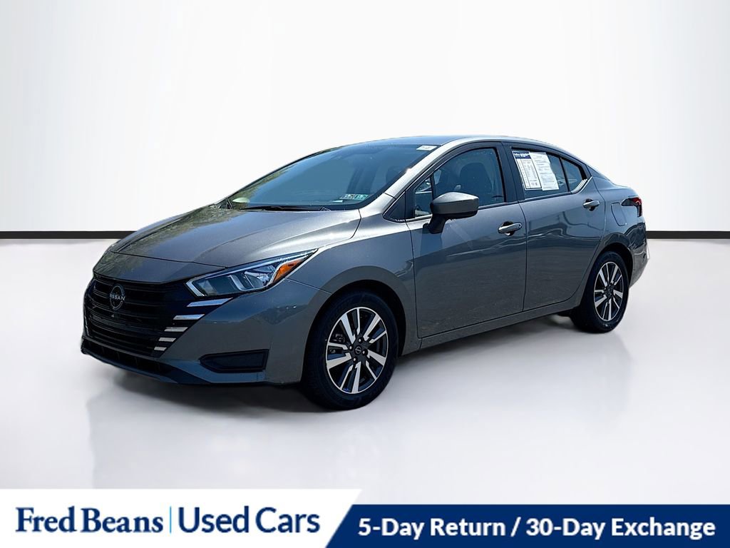 Used 2024 Nissan Versa SV FWD image 3