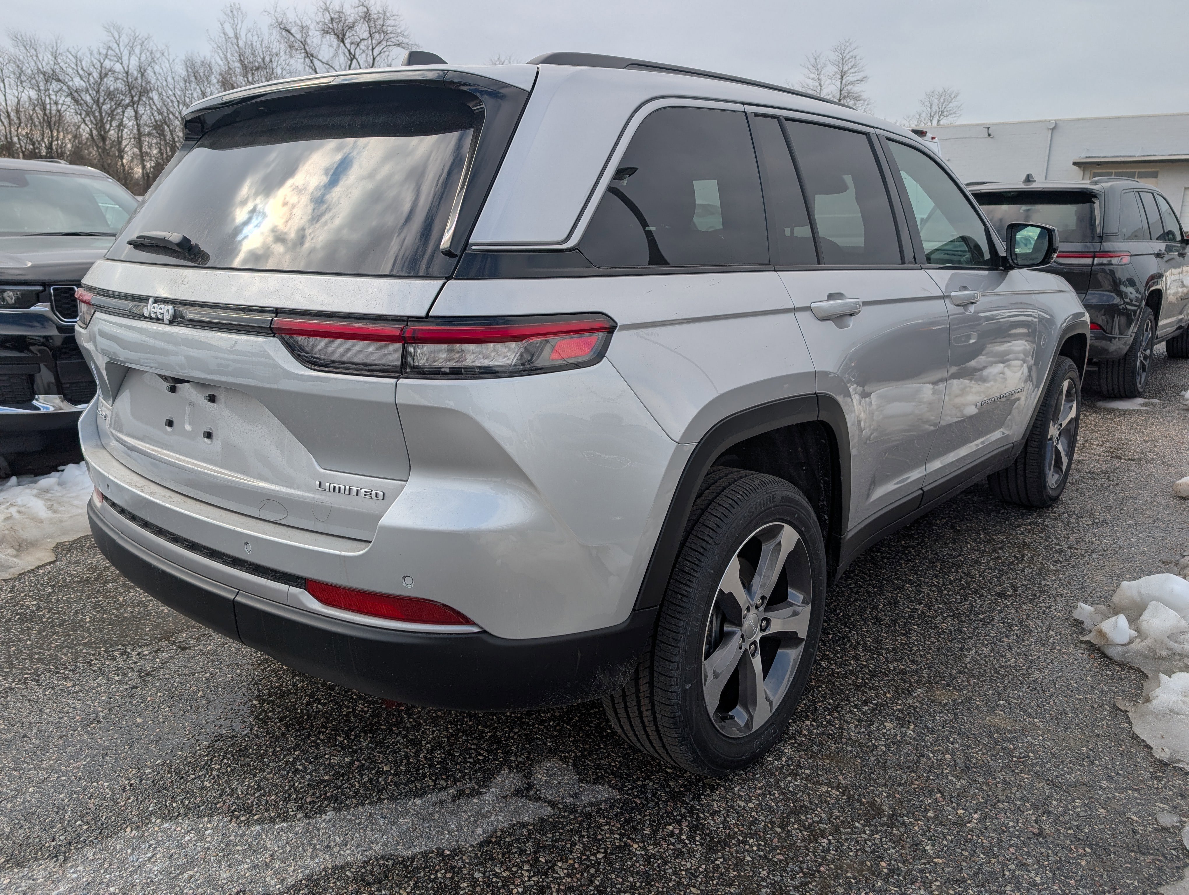 New 2026 Jeep Grand Cherokee Limited image 3