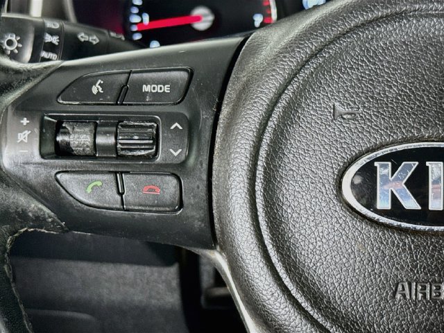 Used 2017 Kia Sorento FWD w/ LX Convenience Package image 11