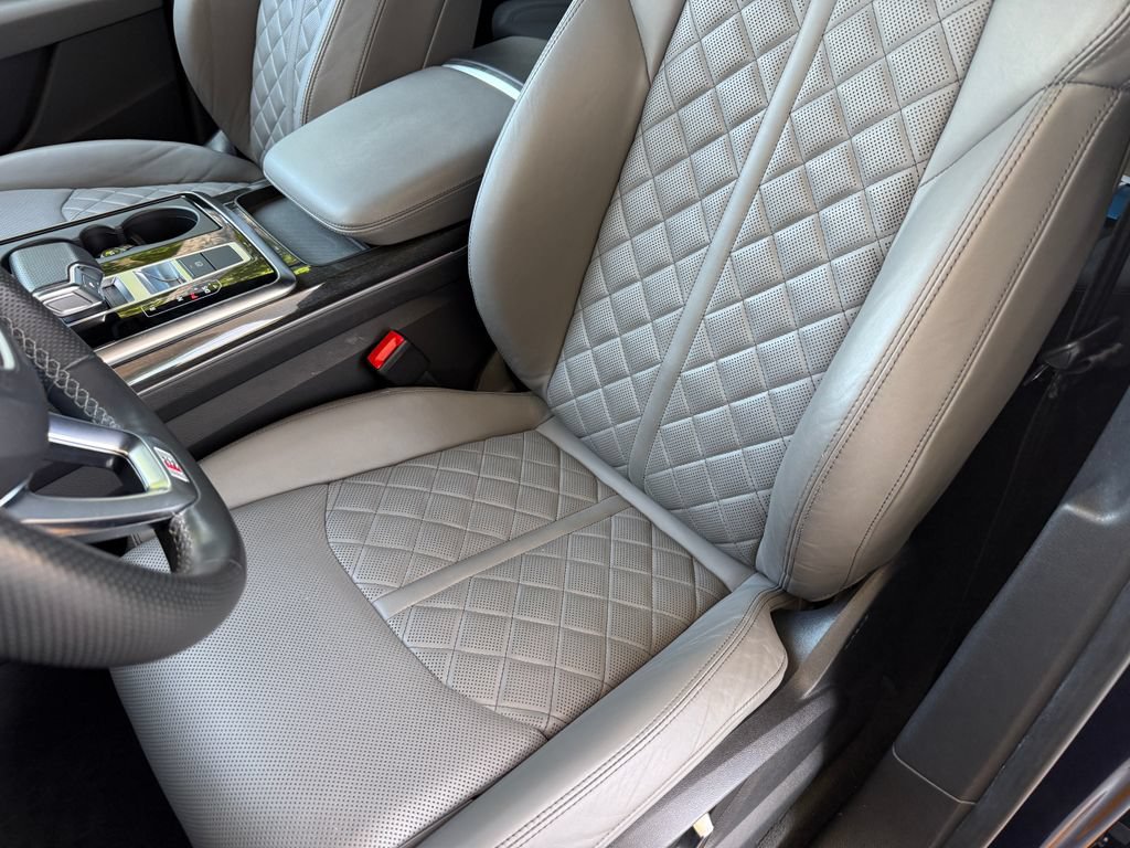 Used 2021 Audi SQ8 Premium Plus w/ Driver Assistance Package AWD/4WD image 23