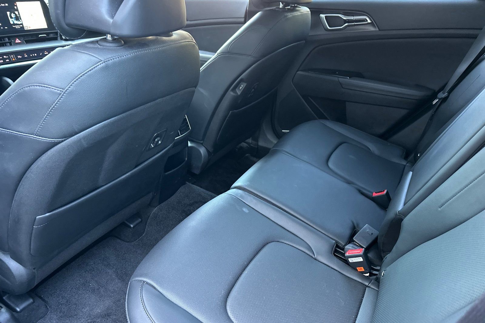 Used 2024 Kia Sportage EX FWD image 9