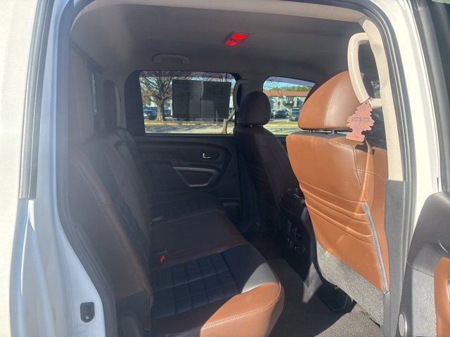 Used 2019 Nissan Titan Platinum Reserve image 12