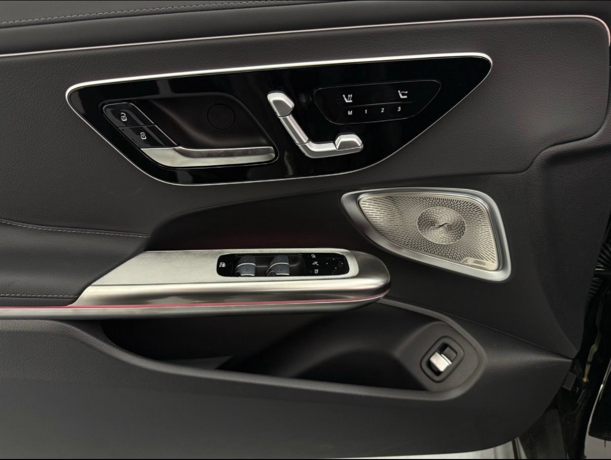 New 2027 Mercedes-Benz CLE 300 4MATIC Cabriolet image 11