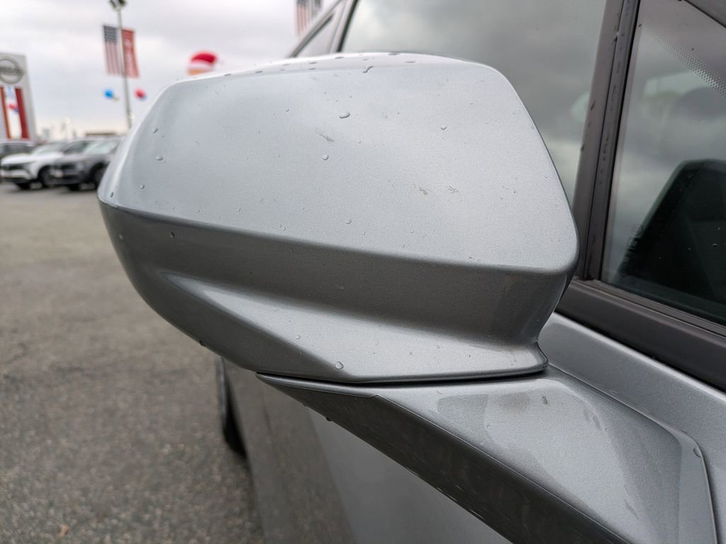 Used 2025 Chevrolet Blazer LT image 13