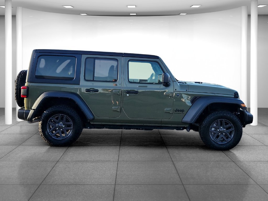 Used 2025 Jeep Wrangler Unlimited Sport AWD/4WD image 9