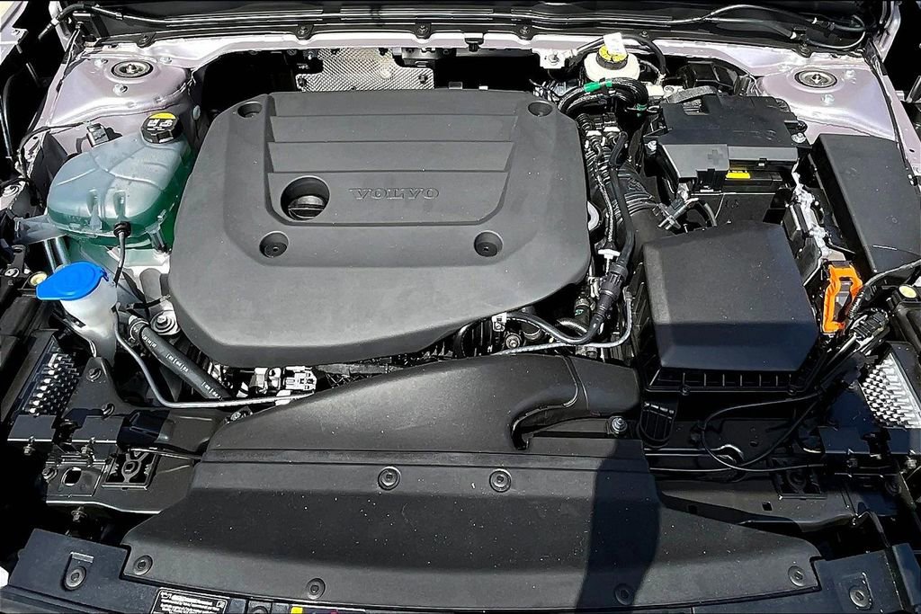 New 2026 Volvo XC40 B5 Ultra w/ Protection Package Premier image 24