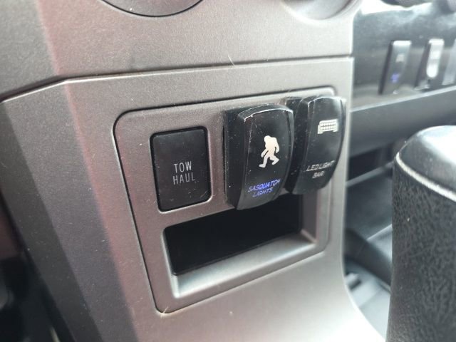 Used 2011 Toyota Tundra Grade w/ SR5 Pkg image 27