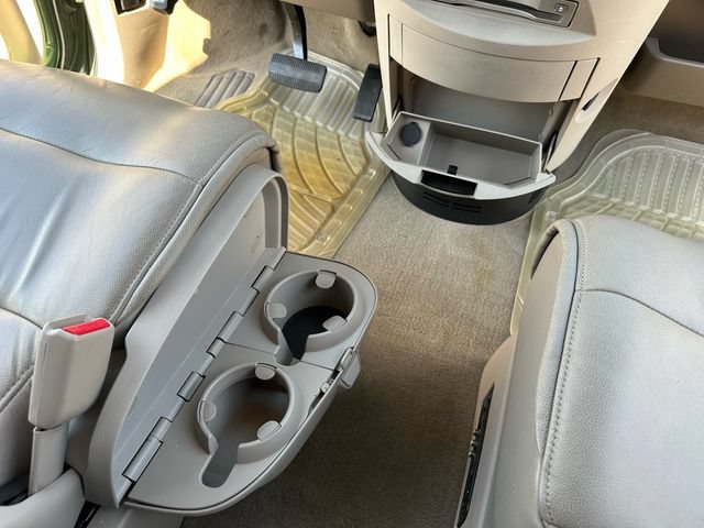 Used 2004 Nissan Quest SE w/ (SEA) Seat Pkg FWD image 23
